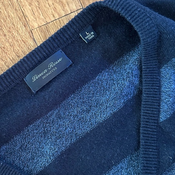 Linea Rosso Designed by Patrick Assaraf Merino Wool Striped V Neck Men’s Sweater - Picture 2 of 4